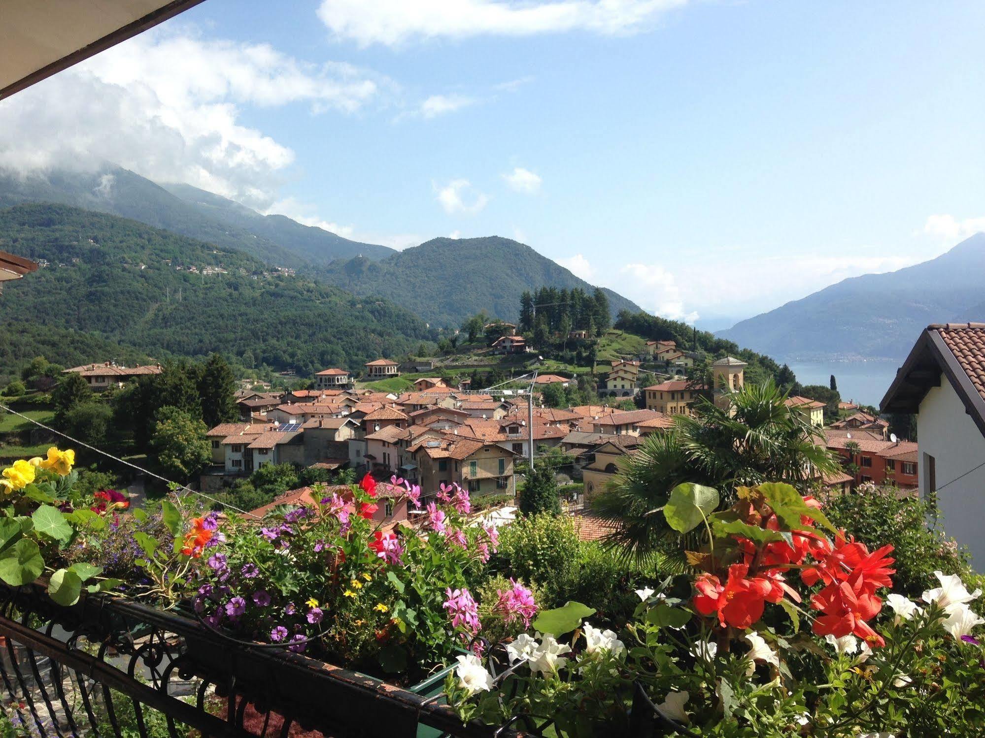 Bed and Breakfast Balcone Fiorito Менаджо Экстерьер фото