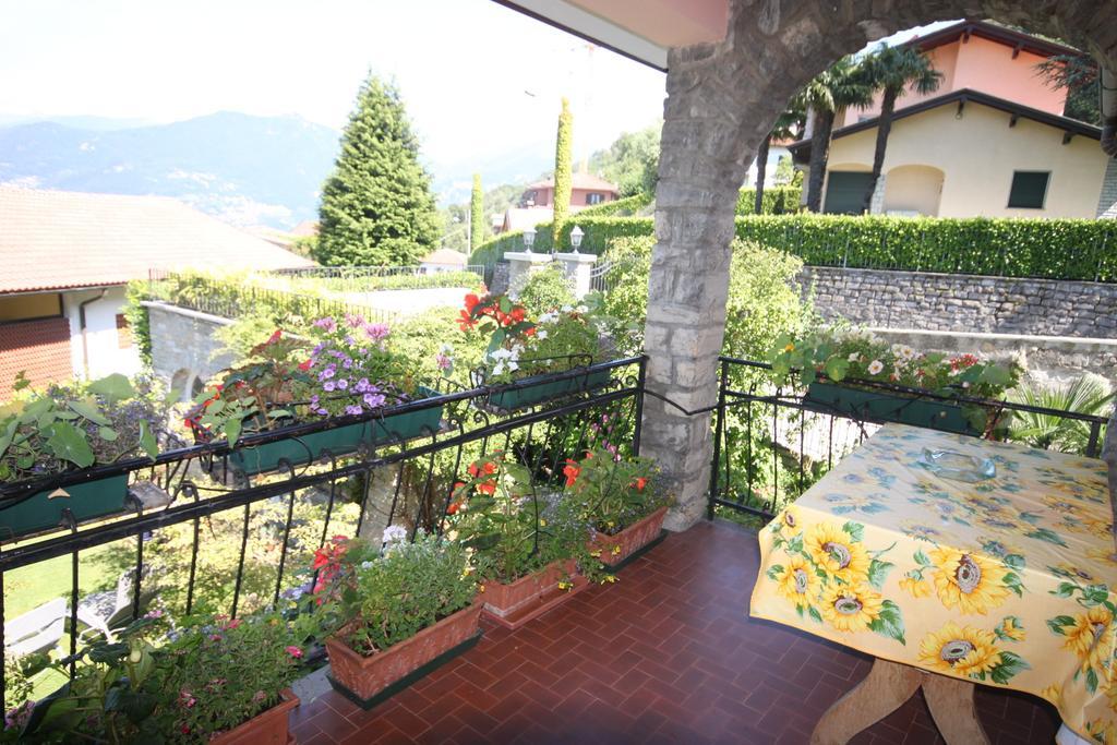 Bed and Breakfast Balcone Fiorito Менаджо Номер фото