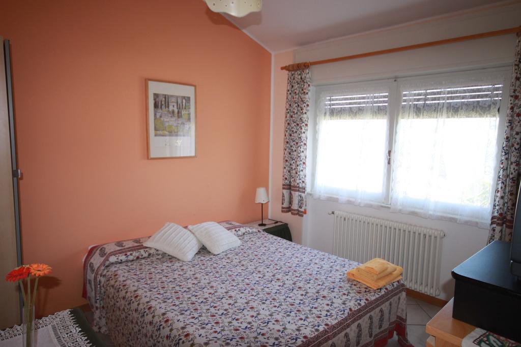 Bed and Breakfast Balcone Fiorito Менаджо Номер фото